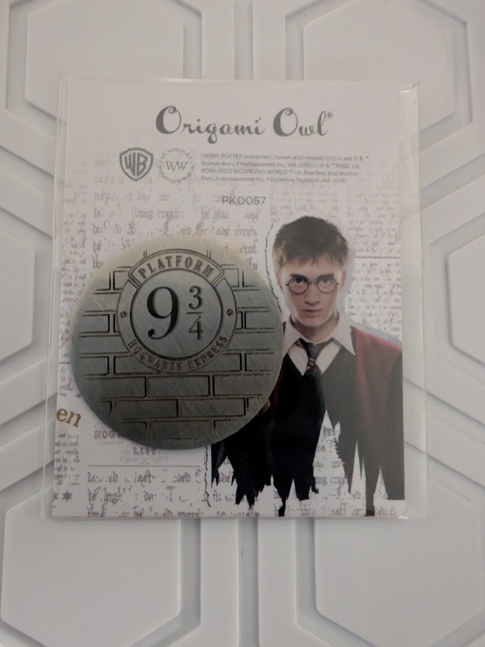 Origami Owl Large Harry Potter Silver Platform 9 3/4 Faceplate.